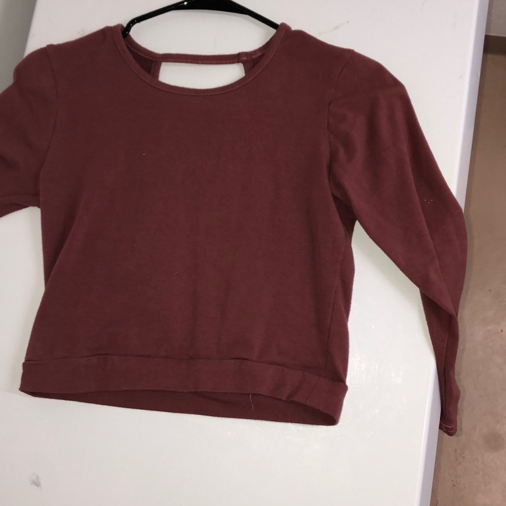 Omg sleeve crop top